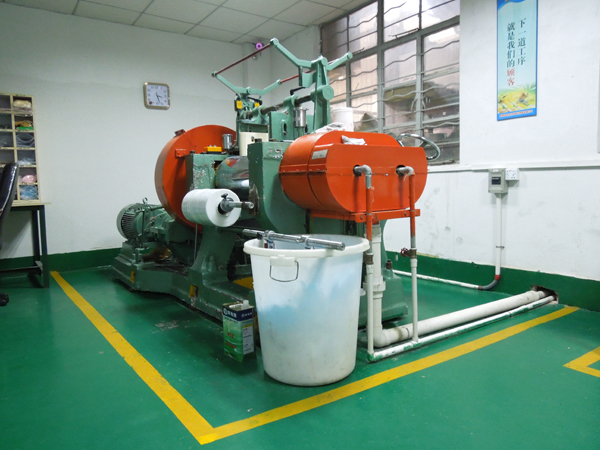 深圳搪膠軟膠玩具廠(chǎng)家電話(huà)多少