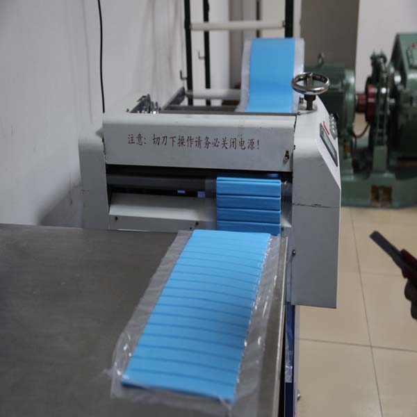 深圳搪膠批發(fā)市場在哪里